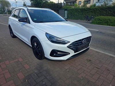 Second-hand Hyundai i30 Intro Edition 116 CP (85 kW) 2020 Alb Break