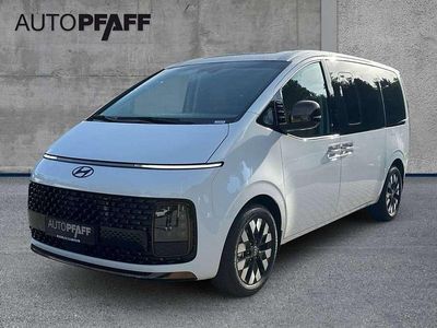 Creamy white Neu 2025 Hyundai Staria Signature Van / Kleinbus | 50.990 €