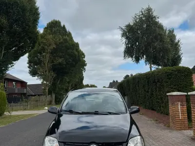 Gebraucht VW Fox 54 PS (39 kW) 2007 Schwarz Kleinwagen