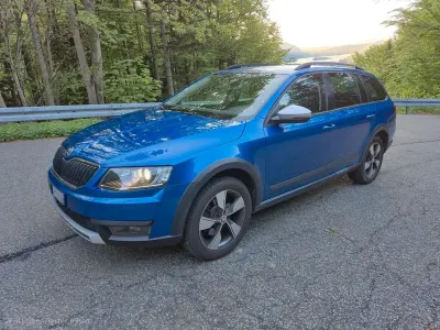 Gebraucht Skoda Octavia 184 PS (135 kW) 2015 Blau Kombi