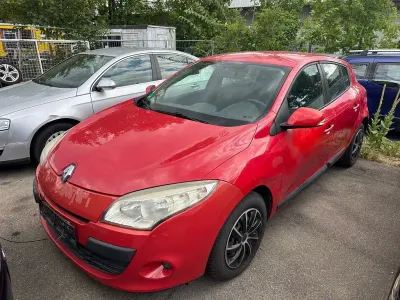 Gebraucht Renault Mégane III Expression 110 PS (80 kW) 2009 Rot Limousine