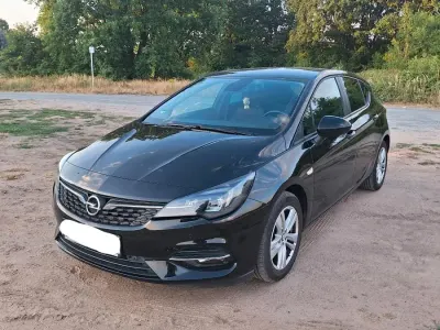Gebraucht Opel Astra 145 PS (106 kW) 2020 Schwarz Limousine