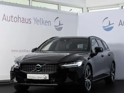 Usado Volvo V60 R-Design 341 HP (250 kW) 2021 Preto Carrinha