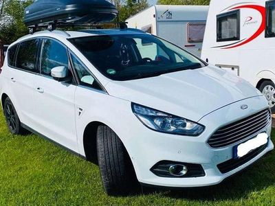 Weiß Gebraucht 2017 Ford S-MAX Titanium Van / Kleinbus | 12.000 € (Guter Preis)