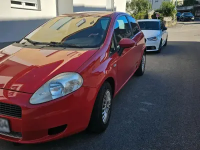 Gebraucht Fiat Grande Punto 77 PS (56 kW) 2008 Rot Kleinwagen