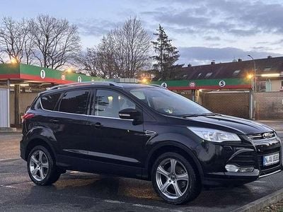 Gebraucht Ford Kuga Titanium 163 PS (119 kW) 2013 Schwarz SUV