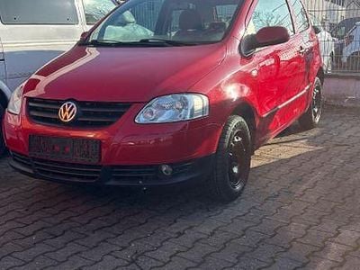 Rot Gebraucht 2005 VW Fox Kleinwagen | 1.200 € (Guter Preis)