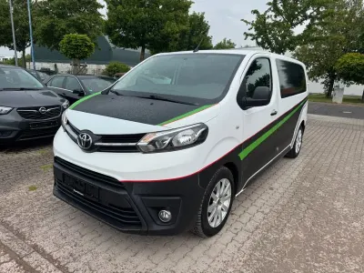 Gebraucht Toyota Proace Comfort 116 PS (85 kW) 2017 Weiß Van / Kleinbus