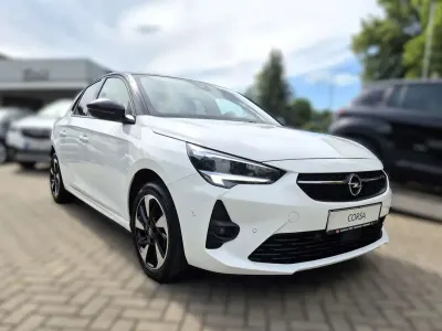 Brugt Opel Corsa-e GS Line 100 kW (136 HK) 2022 Hvid Hatchback