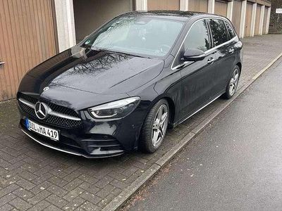 Gebraucht Mercedes B180 AMG line 136 PS (100 kW) 2024 Schwarz Van / Kleinbus