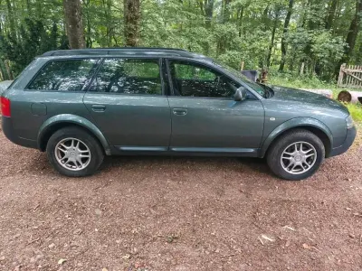 Gebraucht Audi A6 Allroad 180 PS (132 kW) 2001 Grün Kombi