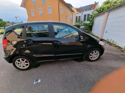 Gebraucht Mercedes B170 116 PS (85 kW) 2008 Schwarz Van / Kleinbus