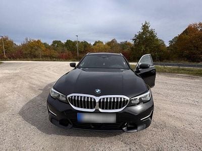Gebraucht BMW 320 Luxury Line 190 PS (139 kW) 2021 Schwarz Kombi