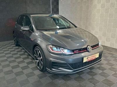 Grau Gebraucht 2019 VW Golf VII GTI Limousine | 22.920 € (Fairer Preis)