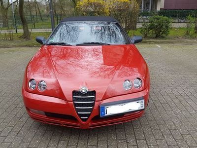 gebraucht Alfa Romeo Spider 2.0 JTS Rot