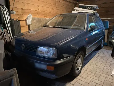 Używany VW Golf III 60 KM (44 kW) 1992 Niebieski Hatchback