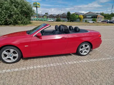Gebraucht BMW 320 Cabriolet 177 PS (130 kW) 2009 Rot Cabrio
