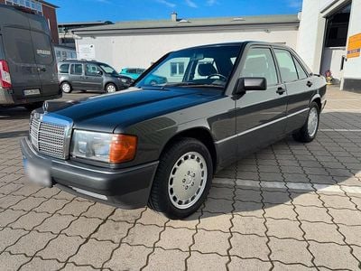 Gebraucht Mercedes 190 136 PS (100 kW) 1989 Schwarz Limousine