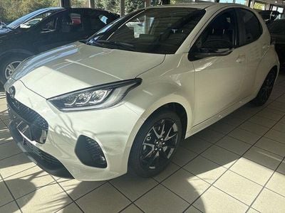 Neu Mazda 2 Homura-Line 116 PS (85 kW) 2025 Weiß Limousine