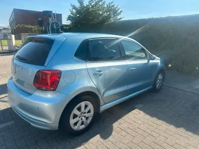 Gebraucht VW Polo 80 PS (58 kW) 2010 Blau Kleinwagen