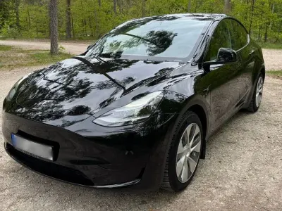 Gebraucht Tesla Model Y RWD 220 kW (300 PS) 2023 Schwarz SUV