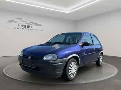 Gebraucht Opel Corsa Swing 45 PS (33 kW) 1995 Blau Kleinwagen