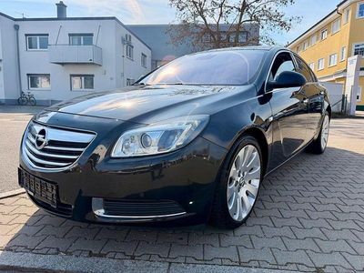 Gebraucht Opel Insignia Cosmo 160 PS (117 kW) 2010 Schwarz Limousine