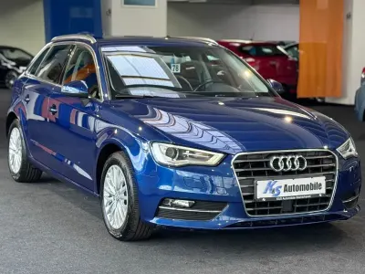 Gebraucht Audi A3 Ambiente 150 PS (110 kW) 2014 Blau Limousine
