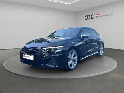 Gebraucht Audi S3 Ambiente 310 PS (228 kW) 2024 Mythosschwarz metallic Limousine