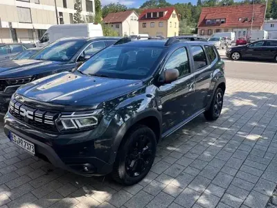 Gebraucht Dacia Duster Extreme 114 PS (83 kW) 2024 Schwarz SUV