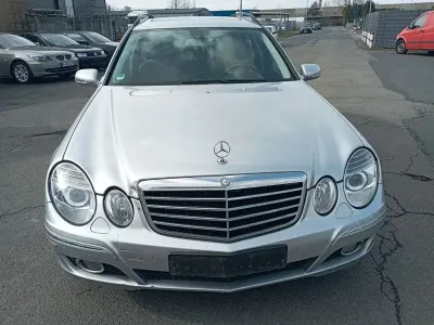 Gebraucht Mercedes E220 Elegance 170 PS (125 kW) 2008 Silber Limousine