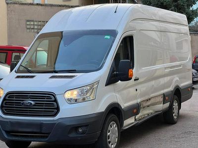 Second-hand Ford Transit 131 CP (96 kW) 2019 Alb Monovolum