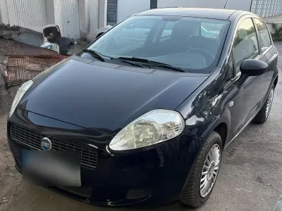 Usata Fiat Punto 65 CV (47 kW) 2006 Blu Utilitaria