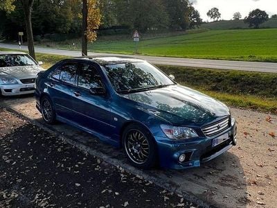 Blau Gebraucht 2000 Lexus IS200 Sport Line Limousine | 6.499 €