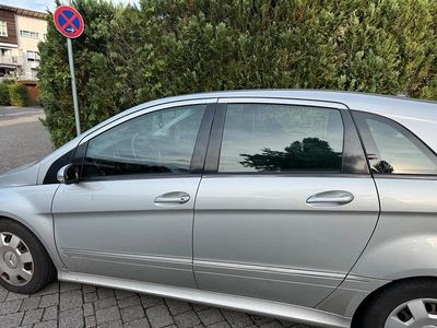 Mercedes B180