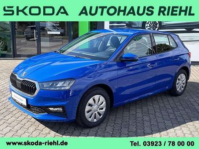Energyblau Neu 2025 Skoda Fabia Essence Kleinwagen | 16.690 € (Guter Preis)