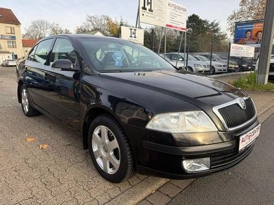 Schwarz Gebraucht 2004 Skoda Octavia Limousine | 5.499 € (Teuer)