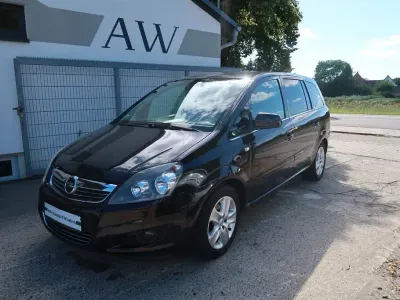 Gebraucht Opel Zafira Design Edition 140 PS (102 kW) 2011 Schwarz Van / Kleinbus