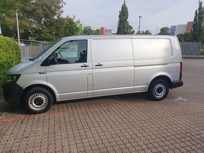 Gebraucht VW Transporter 150 PS (110 kW) 2018 Grau Van