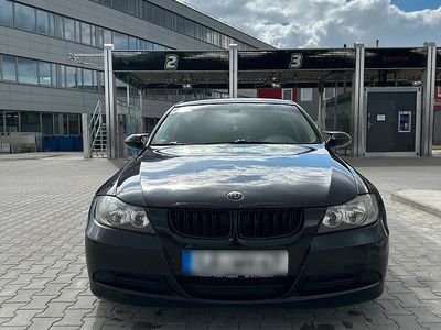 Usata BMW 318 129 CV (94 kW) 2007 Nero Berlina