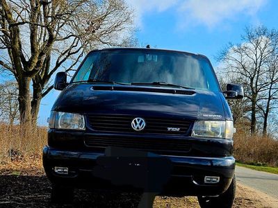 Usata VW Multivan 102 CV (75 kW) 2004 Nero Monovolume