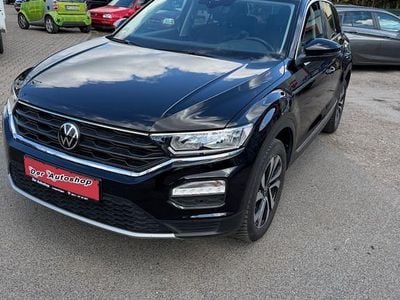 Second-hand VW T-Roc Active 110 CP (80 kW) 2021 Negru SUV
