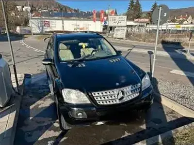 Käytetty Mercedes ML230 224 HP (164 kW) 2007 Peessi Katumaasturi