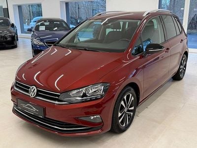Gebraucht VW Golf Sportsvan IQ Drive 116 PS (85 kW) 2019 Rot Van / Kleinbus