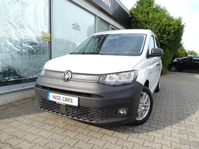 Gebraucht VW Caddy Basis 122 PS (89 kW) 2022 Candyweiß Van / Kleinbus