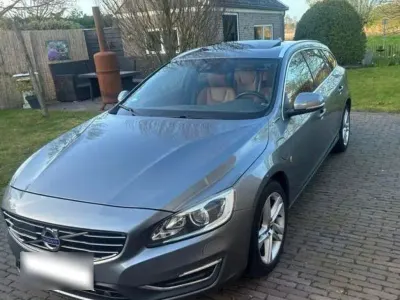 Gebraucht Volvo V60 Summum 288 PS (211 kW) 2015 Grau Kombi