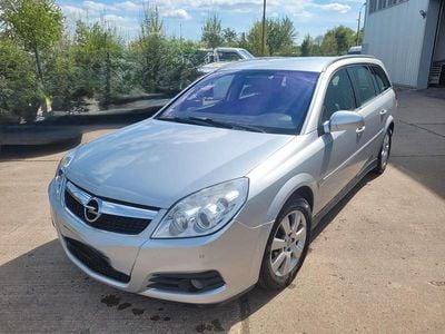 Silber Gebraucht 2008 Opel Vectra Kombi | 1.500 € (Etwas zu teuer)