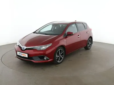 Gebraucht Toyota Auris Hybrid Edition-S 82 PS (60 kW) 2017 Rot Limousine