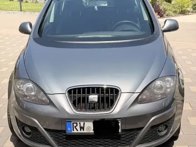 Używany Seat Altea XL Style 125 KM (91 kW) 2013 Srebrny Minivan