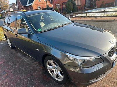 Grau Gebraucht 2009 BMW 525 Kombi | 8.999 € (Teuer)